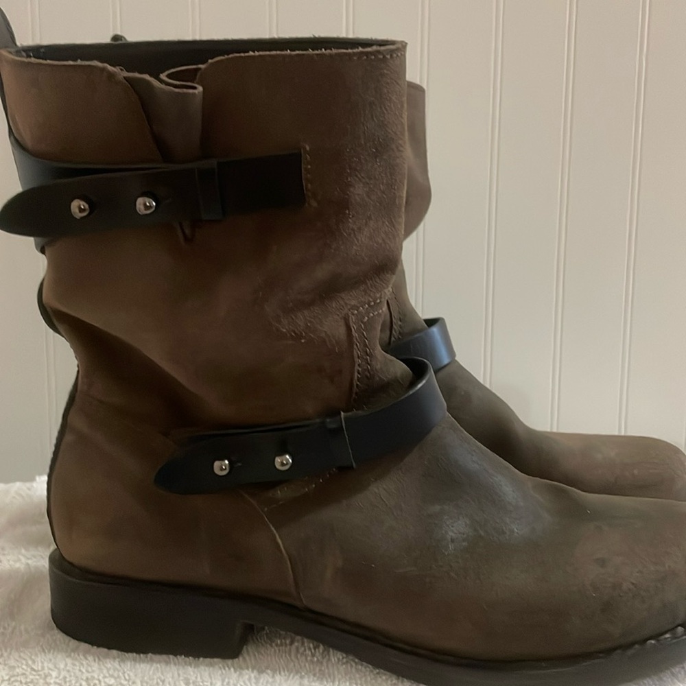PRICE CUT!!!!  Rag & Bone moto boot waxed calfskin. Size EU40
